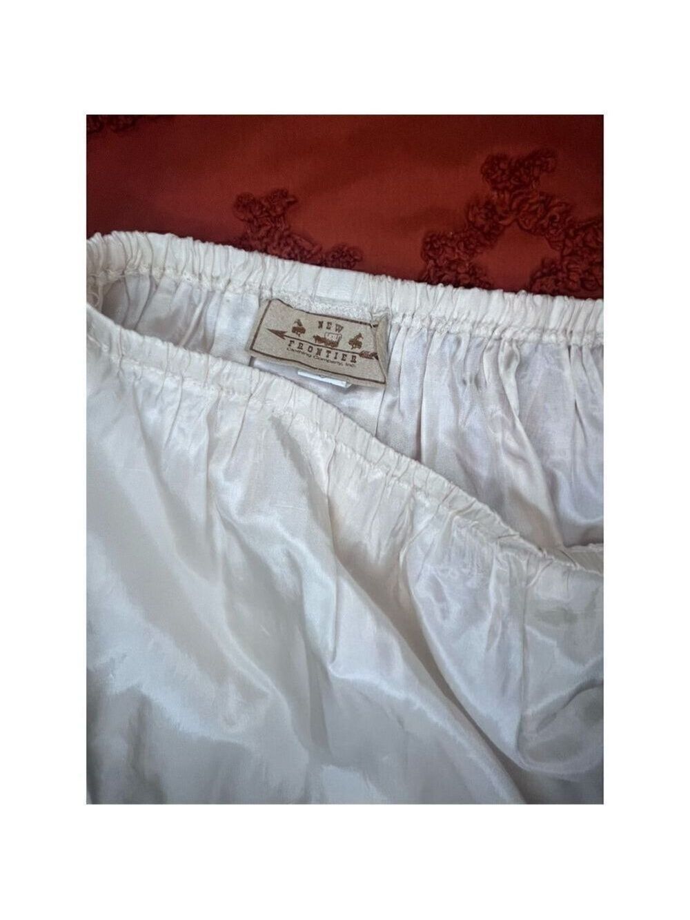 New Frontier Slip. Shiny heavy silky feel. USA. Sz. Large - Picture 12 of 16